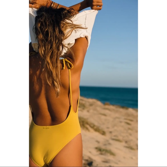 Billabong ‘Last Sun’ One Piece - Picture 7 of 13